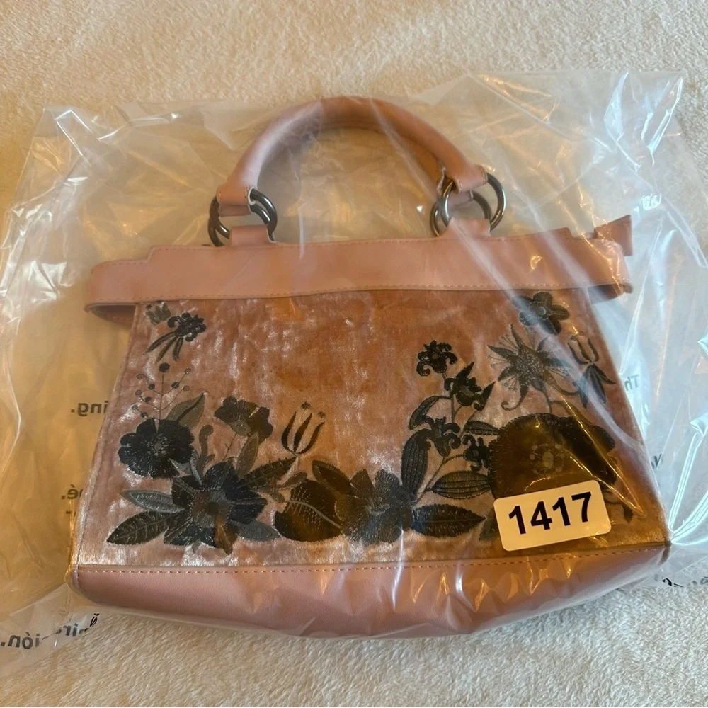 Chic Floral Embroidered Velour Satchel in Pink